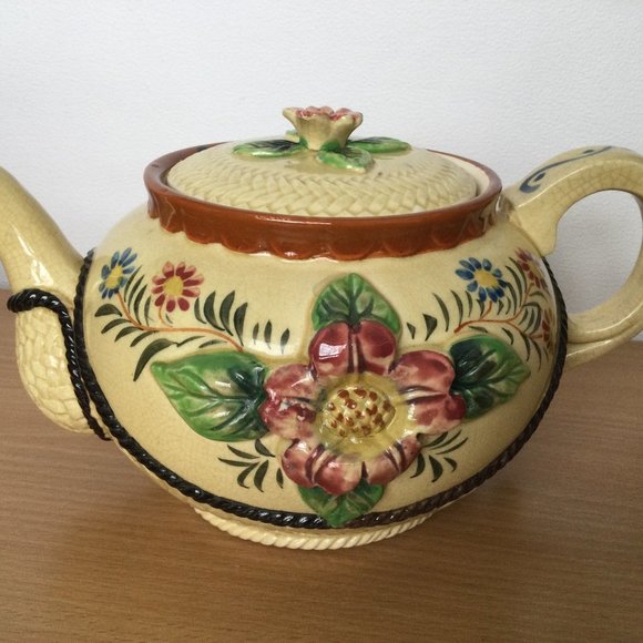 vintage Japanese ceramic teapot hand painted applied 3d flowers weaved floral - Picture 1 of 9